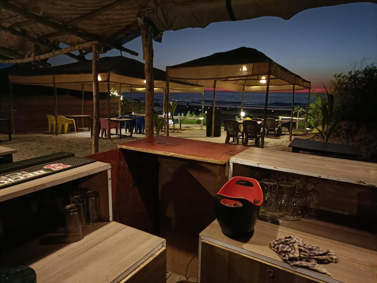Shantaram Beach Huts Арамбол Екстериор снимка