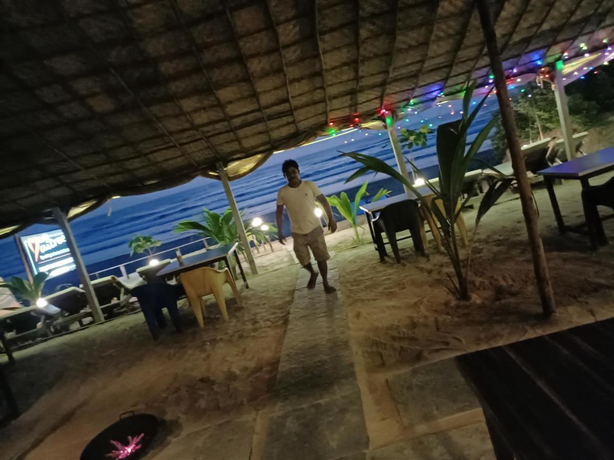Shantaram Beach Huts Арамбол Екстериор снимка