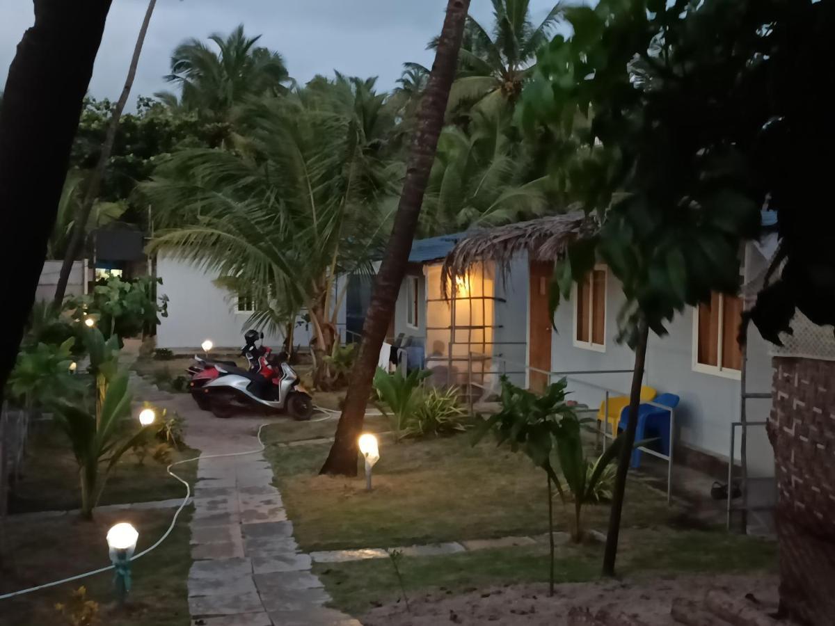 Shantaram Beach Huts Арамбол Екстериор снимка